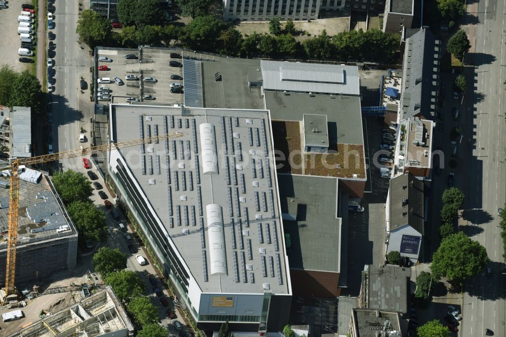 Aerial photograph Hamburg - Building of the wholesale center Peter Jensen at Borgfelder street in the district Borgfelde in Hamburg