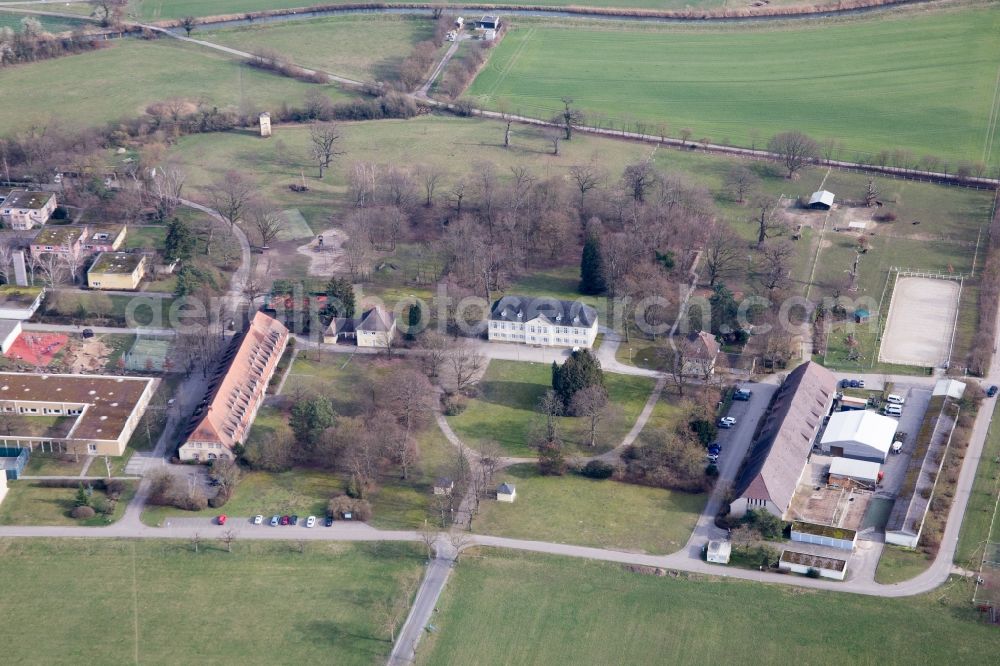Aerial image Stutensee - Buildings of the Youth Home Jugendeinrichtung Schloss Stutensee GgmbH in Stutensee in the state Baden-Wuerttemberg, Germany