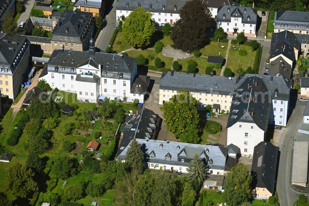 Aerial image Ebersdorf - Buildings of the Childrens and Youth Home Ruestzeitenheim Sonnenschein in Ebersdorf in the state Thuringia, Germany
