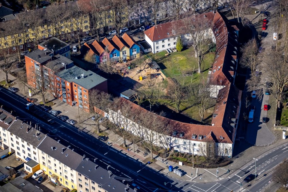 Aerial image Gelsenkirchen - Building the KITA day nursery on Hertastrasse in the district Bulmke-Huellen in Gelsenkirchen at Ruhrgebiet in the state North Rhine-Westphalia, Germany