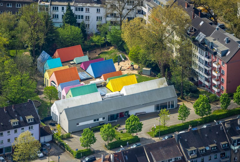 Aerial photograph Essen - Building the KITA daycare - Nursery St. Ludgerus in Essen-Ruettenscheid in North Rhine-Westphalia