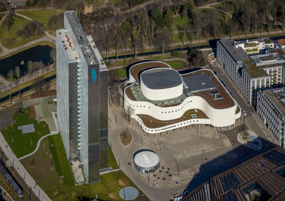 Aerial photograph Düsseldorf - Building of the concert hall and theater playhouse in Duesseldorf at Ruhrgebiet in the state North Rhine-Westphalia, Germany