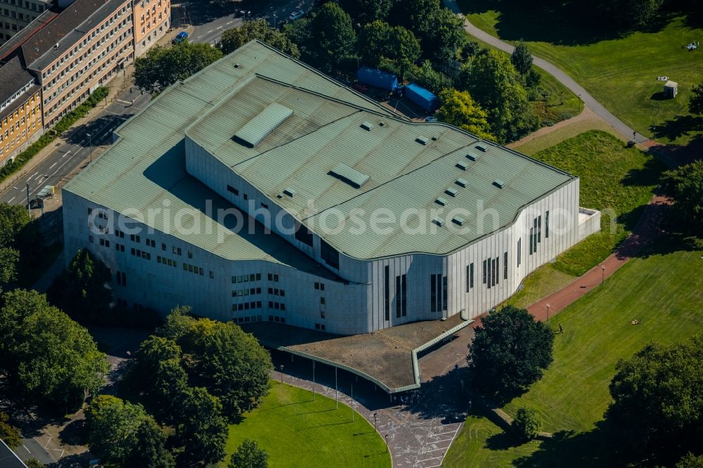 Essen from above - Building of the concert hall and theater playhouse in the district Suedviertel in Essen at Ruhrgebiet in the state North Rhine-Westphalia, Germany