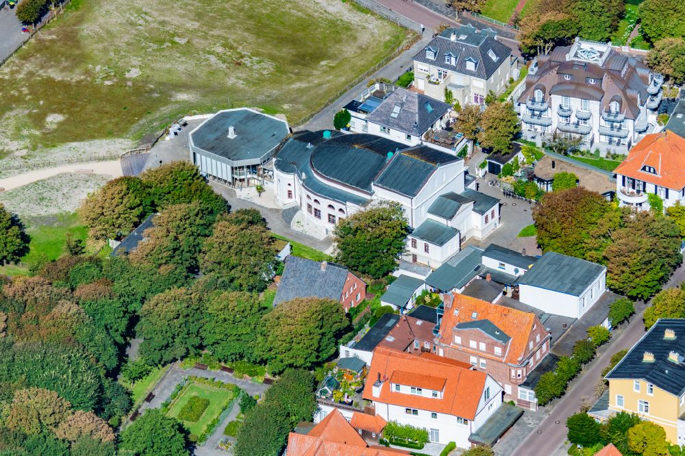 Aerial photograph Norderney - Building of the concert hall and theater playhouse in Norderney in the state Lower Saxony, Germany