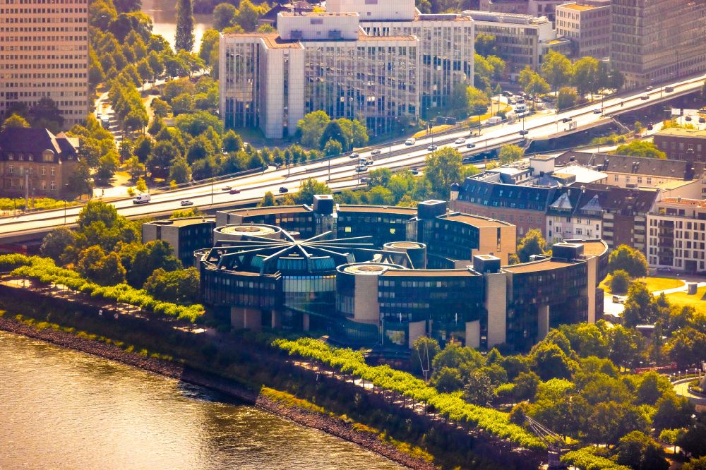 Düsseldorf from the bird's eye view: Building of parliament to the seat of the state government and the country's parliament on the banks of the river Rhine in Dusseldorf in North Rhine-Westphalia NRW