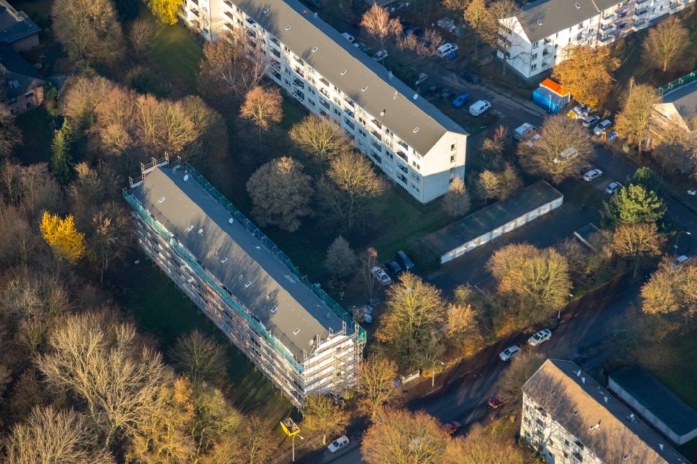 Gladbeck from the bird's eye view: Building of a multi-family residential building on Horster Strasse in Gladbeck in the state North Rhine-Westphalia, Germany