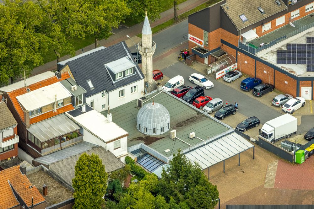 Aerial photograph Ahlen - Building of the mosque in the district Innenstadt in Ahlen in the state North Rhine-Westphalia, Germany