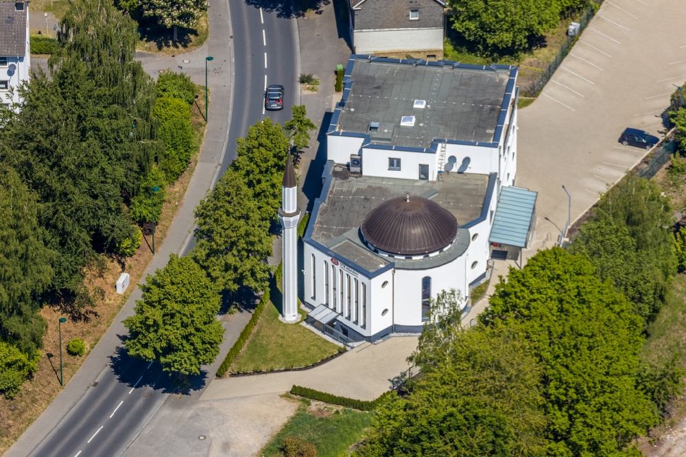 Aerial photograph Attendorn - Building of the mosque of DITIB Attendorn Moschee & Kulturzentrum e.V. in Attendorn in the state North Rhine-Westphalia, Germany