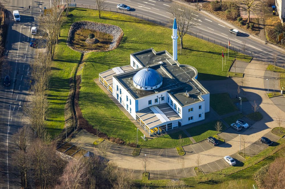 Aerial image Dortmund - Building of the mosque DITIB-Moschee Dortmund-Hoerde on street Friedensweg in the district Clarenberg in Dortmund at Ruhrgebiet in the state North Rhine-Westphalia, Germany