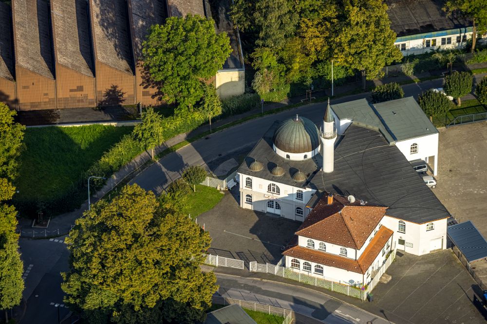 Werl from the bird's eye view: Building of the mosque DITIB Werl Zentral Moschee on street Steinerbruecke in Werl at Ruhrgebiet in the state North Rhine-Westphalia, Germany