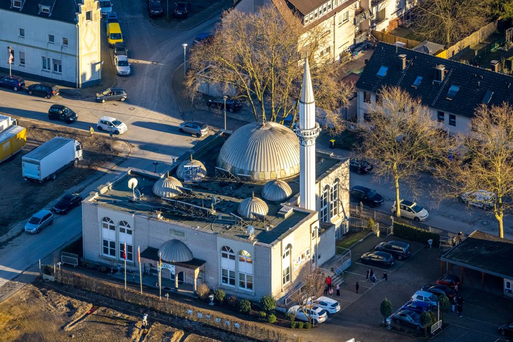 Gladbeck from above - Building of the mosque on Wielandstrasse in Gladbeck at Ruhrgebiet in the state of North Rhine-Westphalia