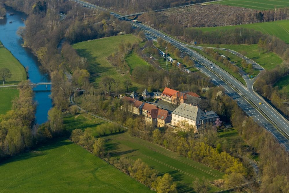 Aerial image Ense - Buildings and parks at the mansion of the farmhouse Haus Fuechten in the district Huenningen in Ense in the state North Rhine-Westphalia, Germany