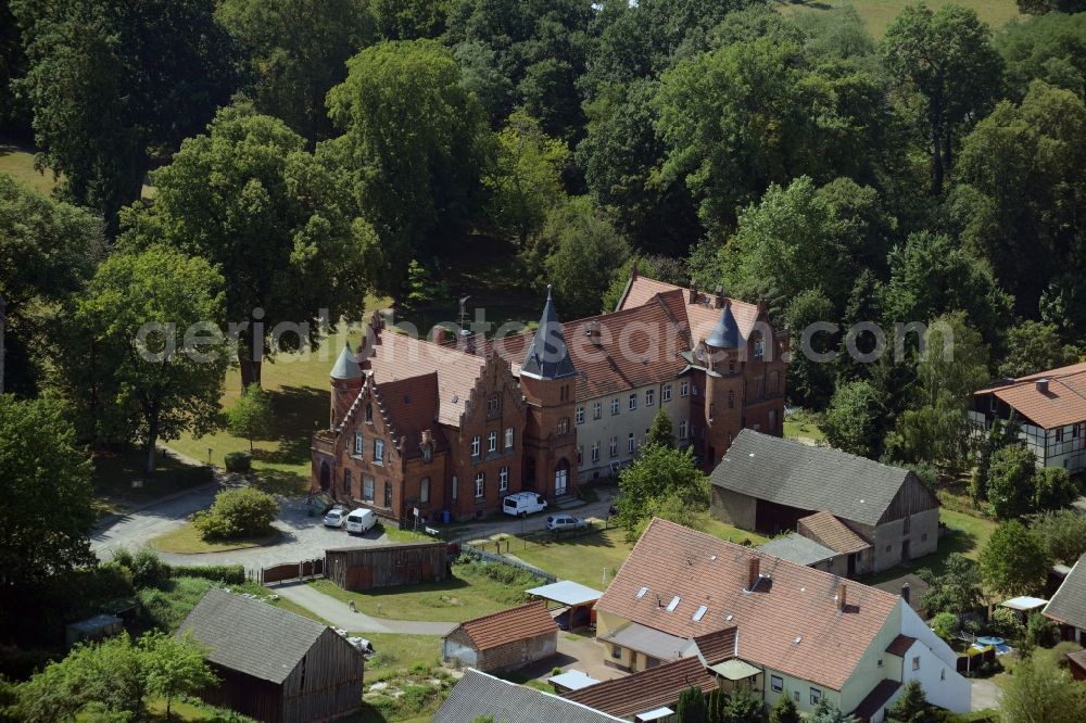 Aerial photograph Jahnsfelde - Buildings and parks at the mansion of the farmhouse in Jahnsfelde in the state Brandenburg