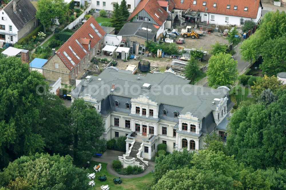 Aerial photograph Magdeburg - Buildings and parks at the mansion of the farmhouse in the district Ottersleben in Magdeburg in the state Saxony-Anhalt, Germany