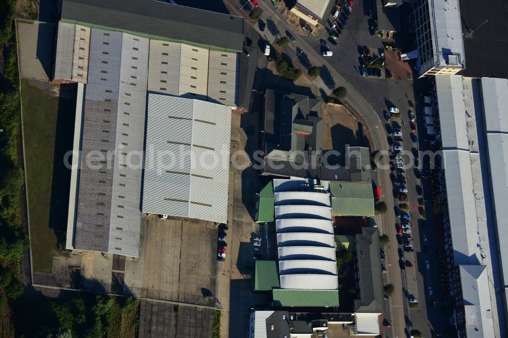 Aerial photograph Cuxhaven - Buildings and production halls of DAHL HOFF Food on the road Neufeld in the fishing harbor in Cuxhaven in Lower Saxony