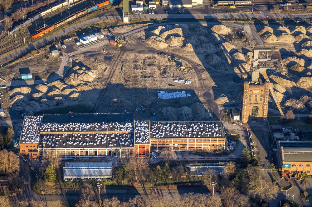Bottrop from the bird's eye view: Building ruins of the vacant building on the site of the former Zeche - Schachtanlage Prosper-Haniel II in Bottrop in the Ruhr area in the state of North Rhine-Westphalia, Germany