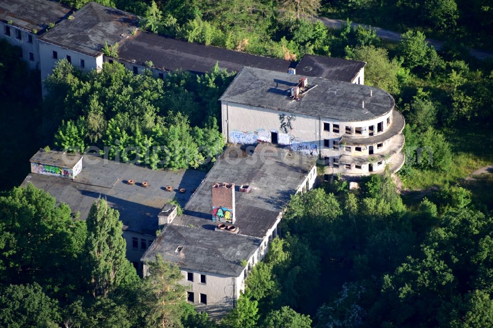 Aerial image Gernrode - Ruin of vacant building FDGB-Ferienheim Fritz-Heckert in Gernrode in the state Saxony-Anhalt, Germany