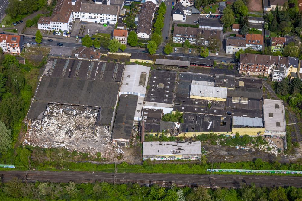 Aerial image Essen - Ruin of vacant building on Milchhof Kutel on street Palmbuschweg in the district Altenessen - Sued in Essen at Ruhrgebiet in the state North Rhine-Westphalia, Germany