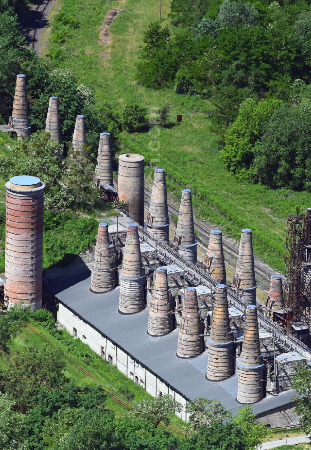 Aerial image Rüdersdorf - Building of the Shaft furnace battery in the Museumspark Ruedersdorf owned by the Ruedersdorfer Kultur GmbH in Ruedersdorf in the state Brandenburg