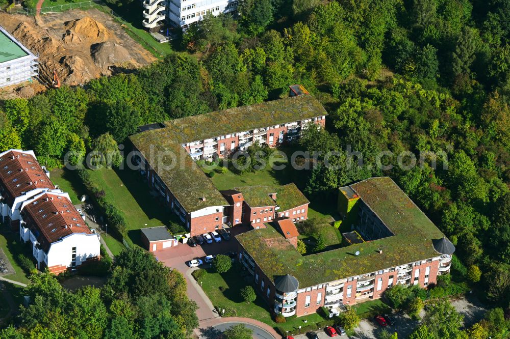 Aerial image Lüneburg - Building of the retirement home Johanniter-Unfall-Hilfe e.V. - Servicewohnen Lueneburg on the street Volgershall in the district Ochtmissen in Lueneburg in the state Lower Saxony, Germany