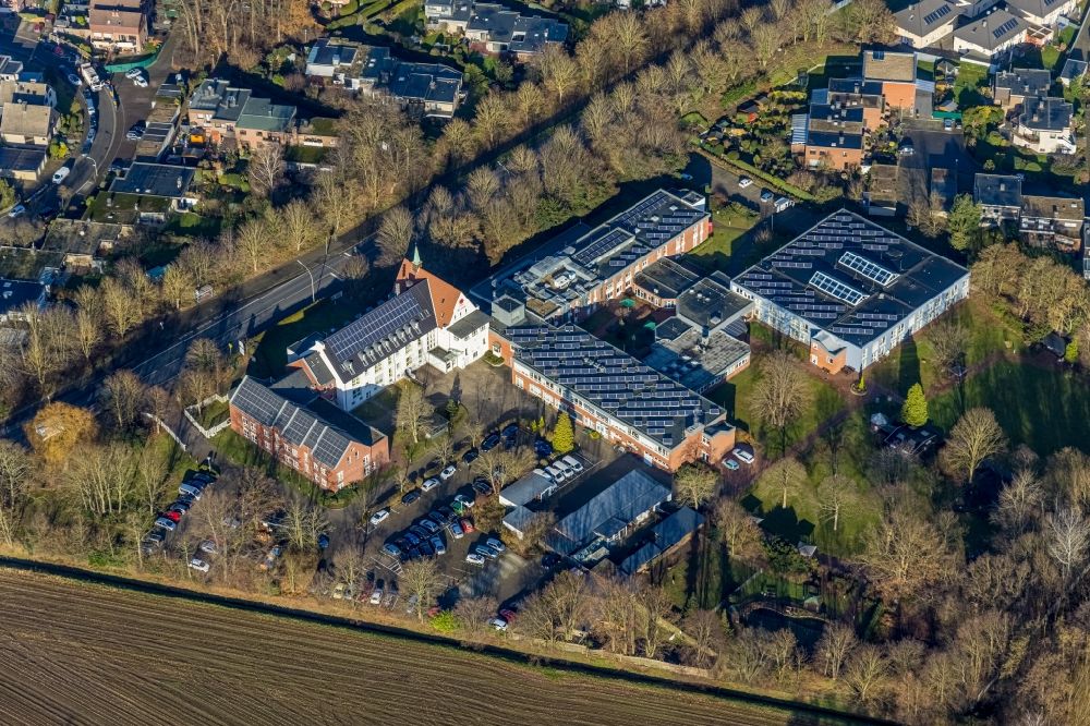 Dorsten from above - Building of the retirement center Alten- and Pflegeheim St. Anna in the district Hardt in Dorsten at Ruhrgebiet in the state North Rhine-Westphalia, Germany
