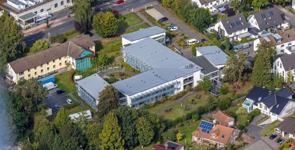 Hamm from the bird's eye view: Building of the retirement center of Perthes-Haus on Ludwig-Teleky-Strasse in the district Norddinker in Hamm at Ruhrgebiet in the state North Rhine-Westphalia, Germany
