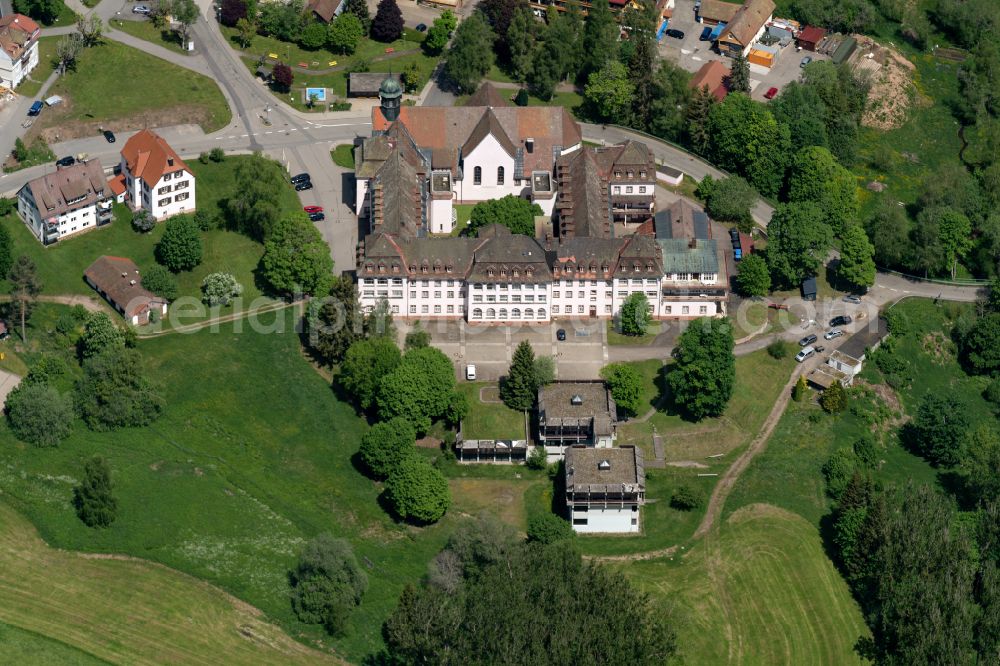 Aerial photograph Friedenweiler - Building of the retirement center Pro Seniore Schloss Friedenweiler in Friedenweiler in the state Baden-Wuerttemberg, Germany