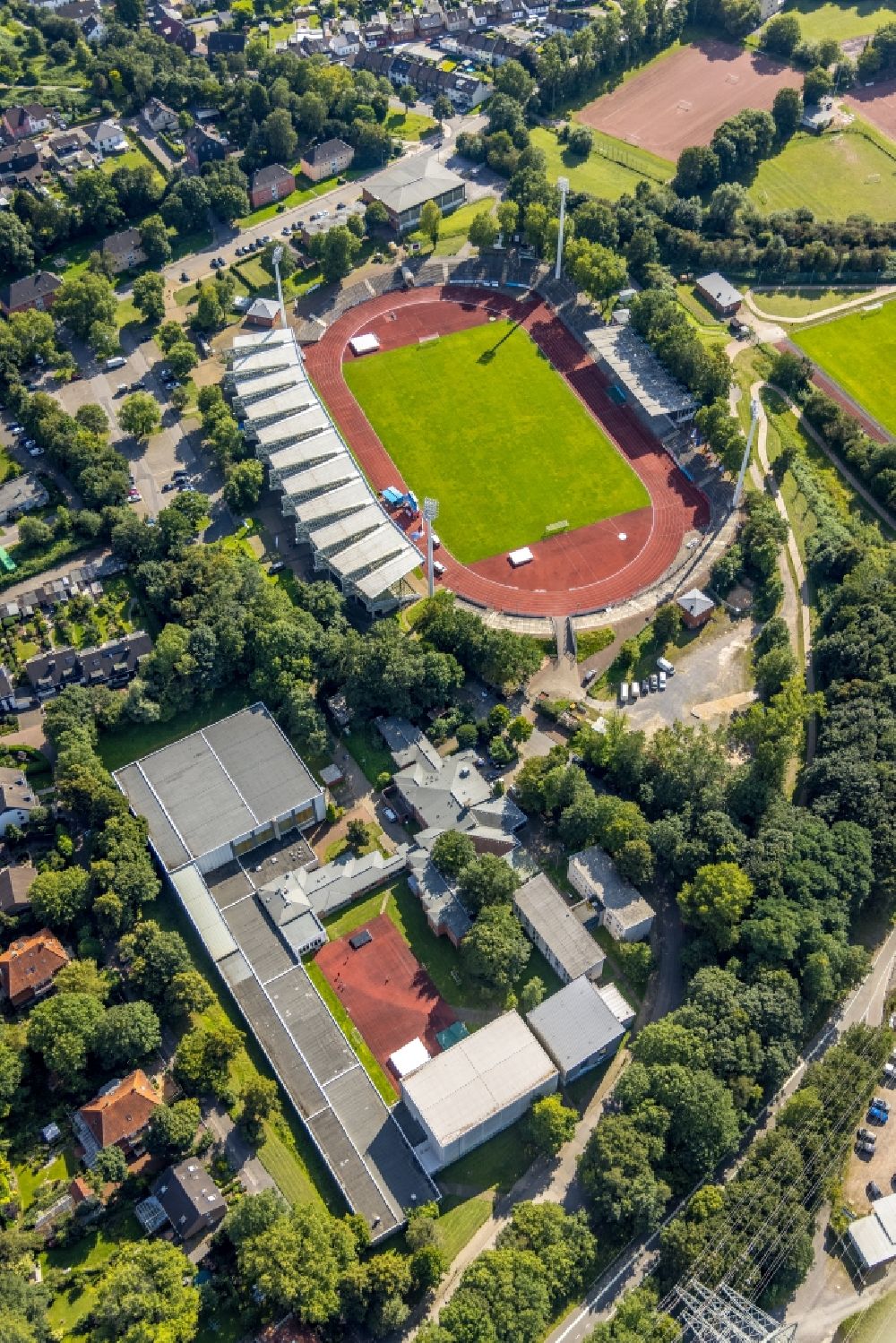 Aerial photograph Bochum - Building of sports hall Ensemble of Olympiastuetzpunkt Ruhr-Ost and the arena of the Lohrheidestadion on Hollandstrasse in the district Wattenscheid in Bochum in the state North Rhine-Westphalia, Germany