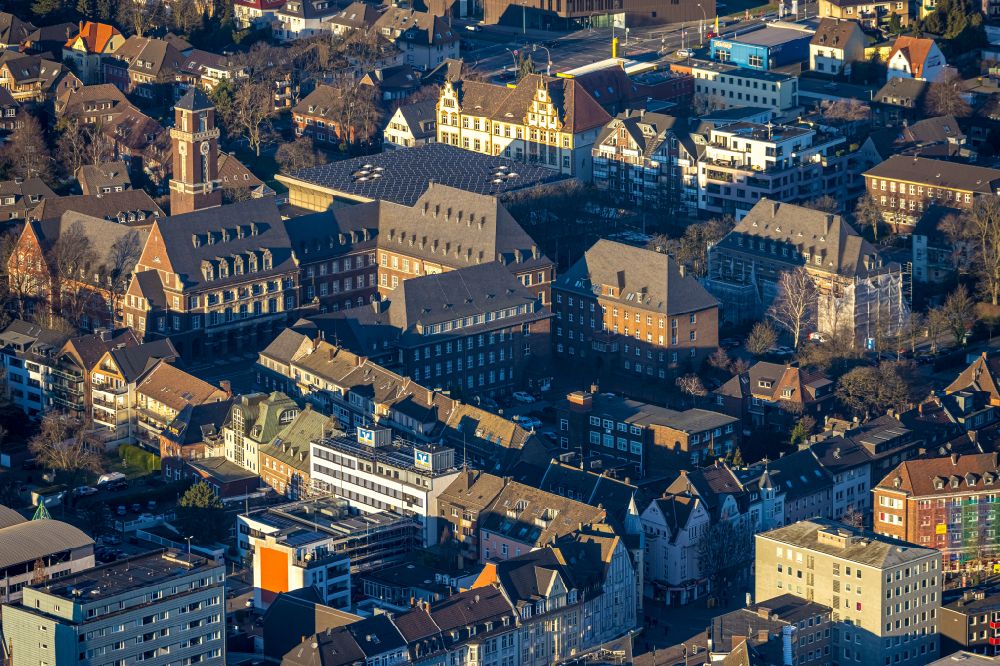Aerial photograph Bottrop - Town Hall building of the city administration on Ernst-Wilczok-Platz in the district Stadtmitte in Bottrop at Ruhrgebiet in the state North Rhine-Westphalia, Germany