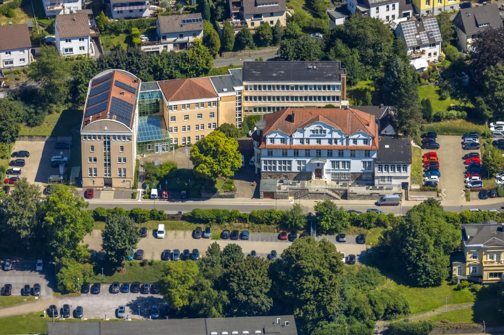 Aerial photograph Ennepetal - Town Hall building of the city administration on Bismarckstrasse in Ennepetal in the state North Rhine-Westphalia, Germany