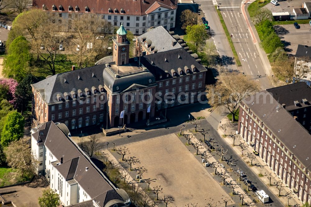 Herne from above - Town Hall building of the city administration on Friedrich-Ebert-Platz in Herne at Ruhrgebiet in the state North Rhine-Westphalia, Germany