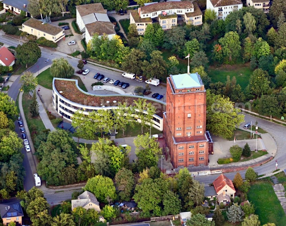 Neuenhagen from above - Town Hall building of the city administration - Gemeindeverwaltung in Neuenhagen in the state Brandenburg