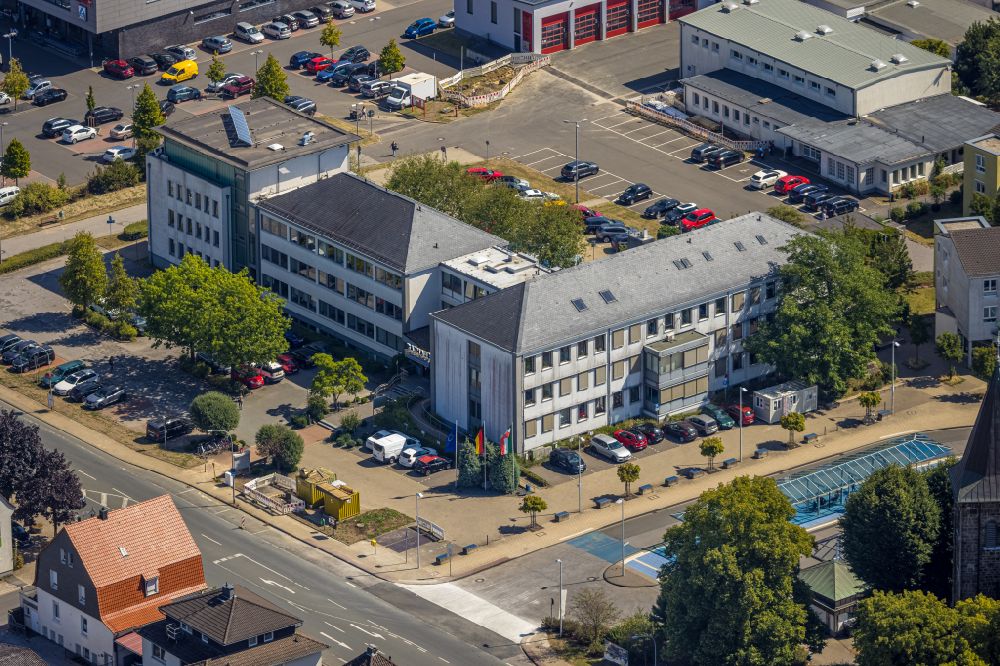 Aerial image Hasslinghausen - Town Hall building of the city administration on Rathausplatz in Hasslinghausen in the state North Rhine-Westphalia, Germany