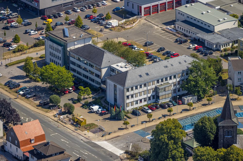 Aerial photograph Hasslinghausen - Town Hall building of the city administration on Rathausplatz in Hasslinghausen in the state North Rhine-Westphalia, Germany
