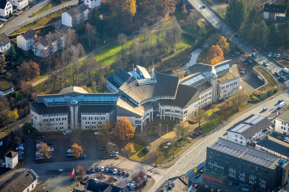 Aerial image Meschede - Town Hall building of the city administration Hochsauerlandkreis in Meschede at Sauerland in the state North Rhine-Westphalia, Germany