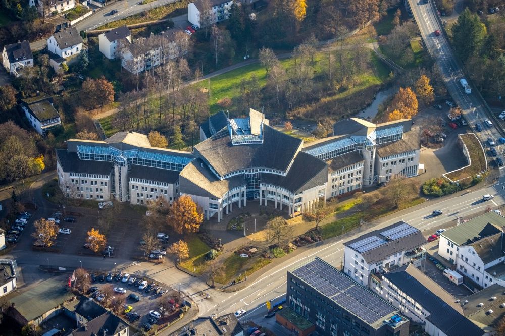Aerial photograph Meschede - Town Hall building of the city administration Hochsauerlandkreis in Meschede at Sauerland in the state North Rhine-Westphalia, Germany
