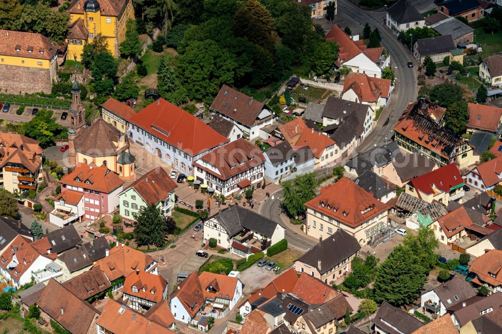 Aerial image Mahlberg - Town Hall building of the city administration and Ortsansicht in Mahlberg in the state Baden-Wuerttemberg, Germany