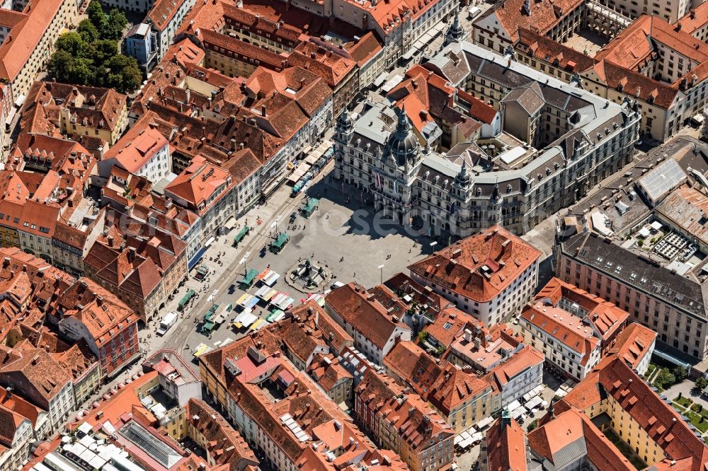 Graz from the bird's eye view: Town Hall building of the City Council at the market downtown in Graz in Steiermark, Austria