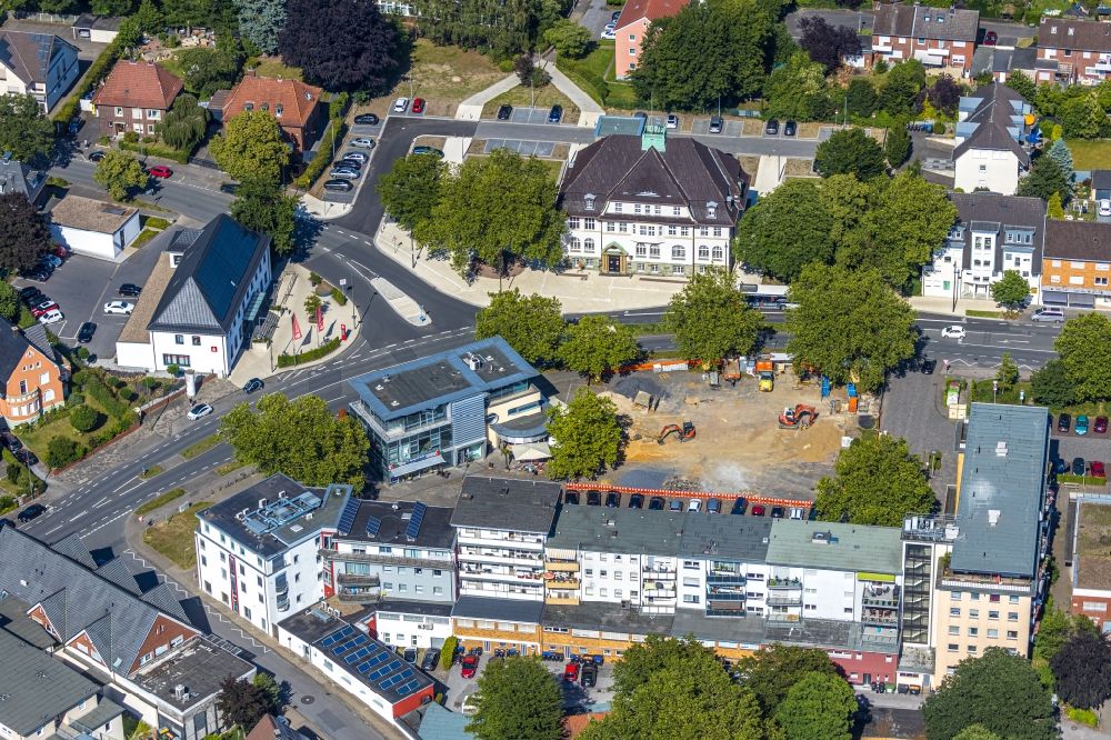 Aerial image Hamm - Town Hall building of the City Council with a construction site to convert the market place at the downtown in the district Heessen in Hamm in the state North Rhine-Westphalia, Germany