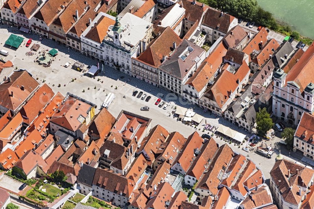 Aerial photograph Steyr - Town Hall building of the City Council at the market downtown in Steyr in Oberoesterreich, Austria