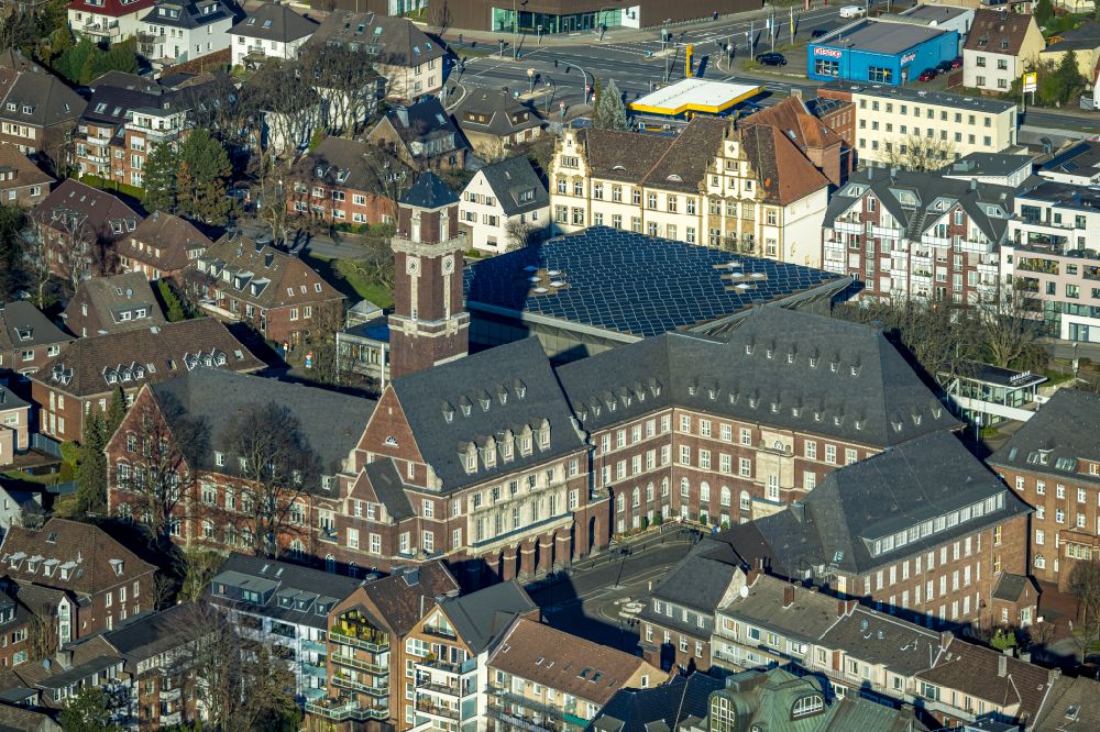 Bottrop from above - Town Hall building of the city administration on Ernst-Wilczok-Platz in the district Stadtmitte in Bottrop at Ruhrgebiet in the state North Rhine-Westphalia, Germany