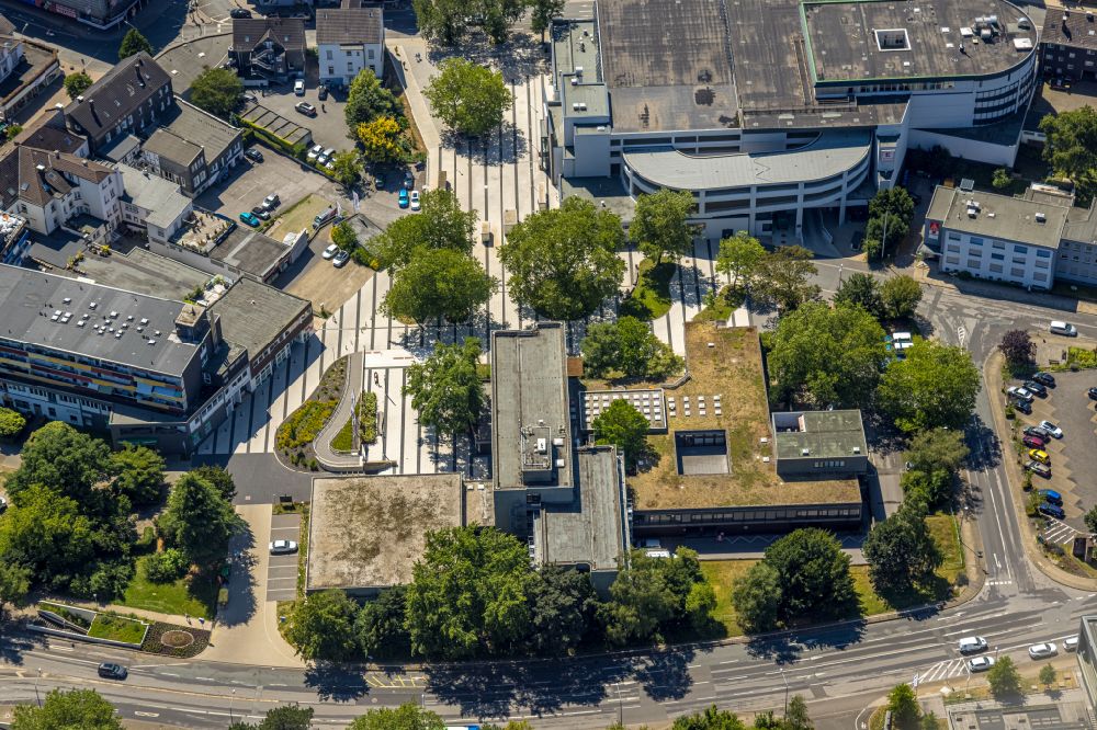 Aerial image Gevelsberg - Building of the town hall of the city administration of the city of Gevelsberg on the town hall square in Gevelsberg in the Ruhr area in the state of North Rhine-Westphalia, Germany