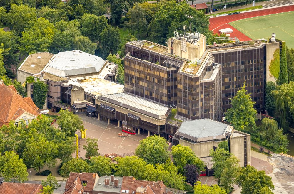 Aerial image Ahlen - Building of the City Hall of the City Administration, the City Library and the Ahlen City Hall on Rathausplatz on street Bruno-Wagler-Weg in Ahlen in the federal state of North Rhine-Westphalia, Germany
