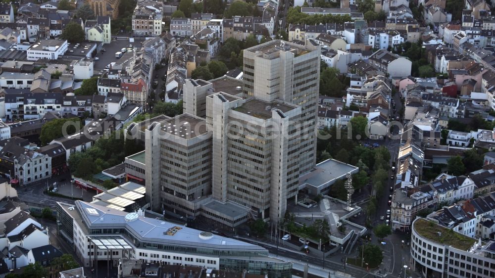 Aerial photograph Bonn - Town Hall building of the city administration Stadthaus in the district Nordstadt in Bonn in the state North Rhine-Westphalia, Germany