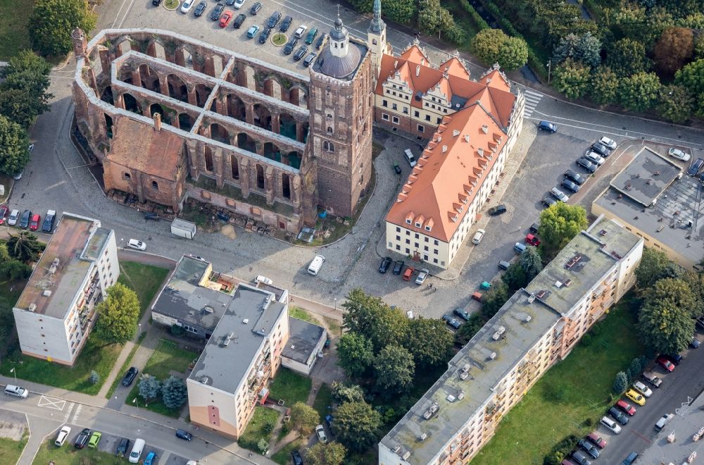 Gubin from above - Town Hall building of the city administration and ehemalige Stadtkirche in Gubin in Lubuskie Lebus, Poland