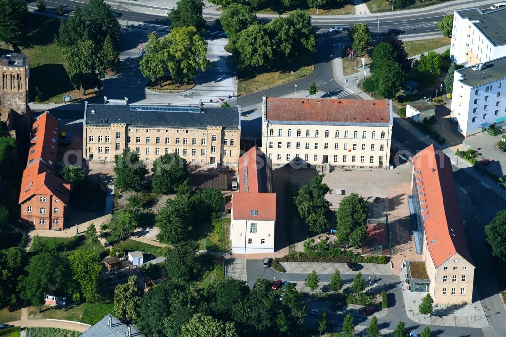 Prenzlau from the bird's eye view: Town Hall building of the city administration Stadtverwaltung Am Steintor in Prenzlau in the state Brandenburg, Germany