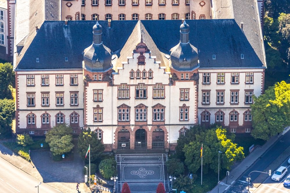 Aerial photograph Hamm - Town Hall building of the city administration on Theodor-Heuss-Platz in Hamm in the state North Rhine-Westphalia, Germany
