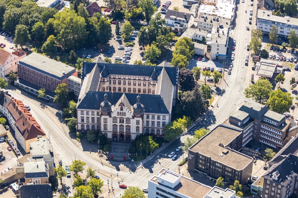 Hamm from above - Town Hall building of the city administration on Theodor-Heuss-Platz in Hamm in the state North Rhine-Westphalia, Germany