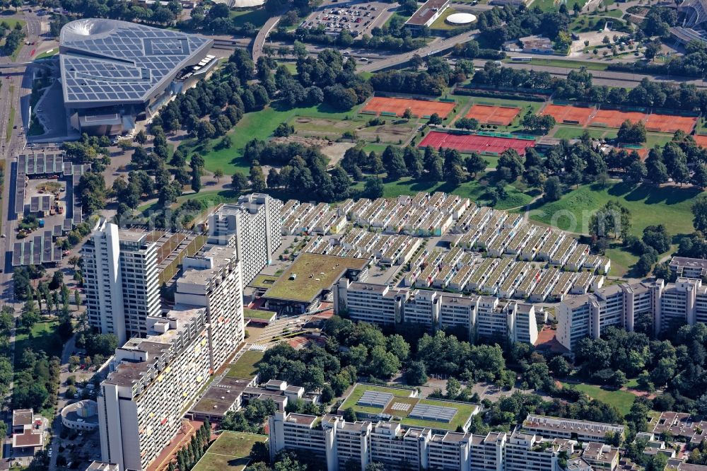 Aerial image München - Building of the Olympiadorf residential complex in Munich, Bavaria. The one-storey bungalows and several high-rise buildings and terraces of the former Olympic village are used as the student dormitory