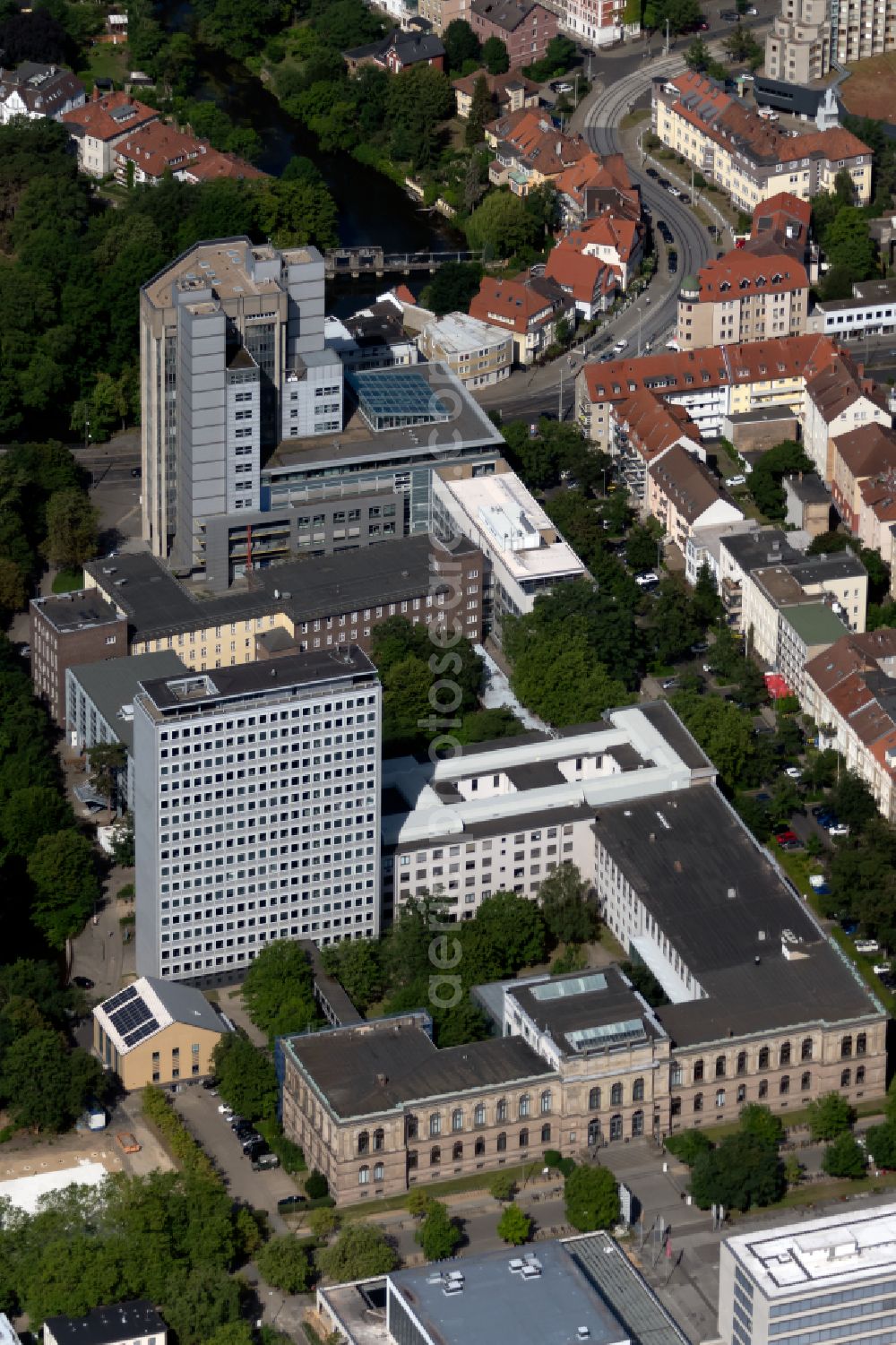 Braunschweig from the bird's eye view: Buildings of the university TU Braunschweig on street Pockelsstrasse in the district Nordstadt in Brunswick in the state Lower Saxony, Germany